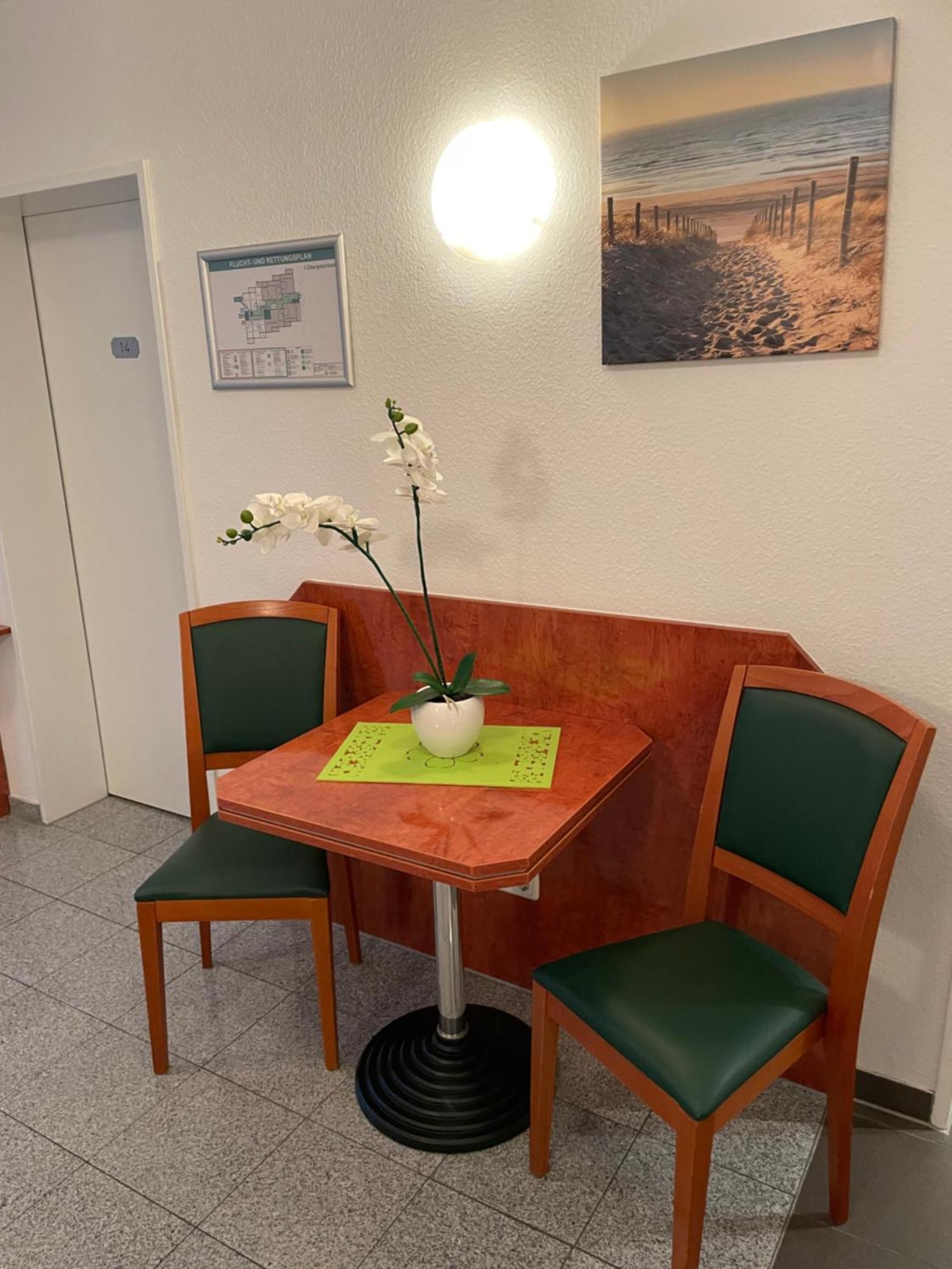 Hotel Merkenich Köln Exteriör bild